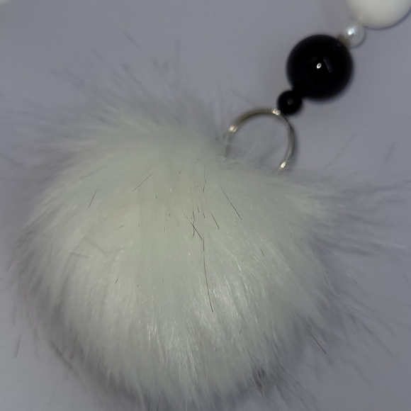 Handmade SOCCER MOM Keychain/Purse Dangle!! ⚽️ - Picture 5 of 12